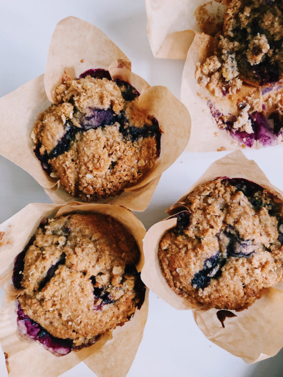 Blueberry crumble muffins