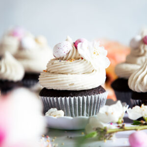 Easter Cupcakes with White Chocolate Frosting